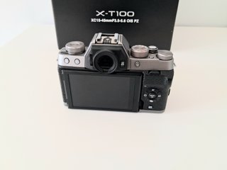 Fujifilm X-T100 con objetivo XC 15-45mm