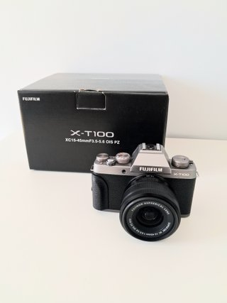 Fujifilm X-T100 con objetivo XC 15-45mm