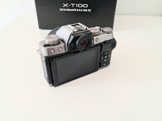 Fujifilm X-T100 con objetivo XC 15-45mm