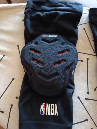 Rodilleras Baloncesto NBA Dual Shock. Talla M