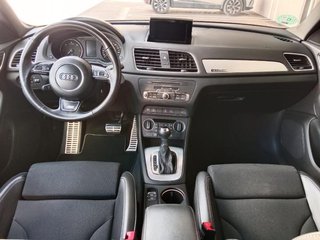 Audi Q3 2017.