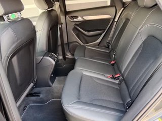 Audi Q3 2017.