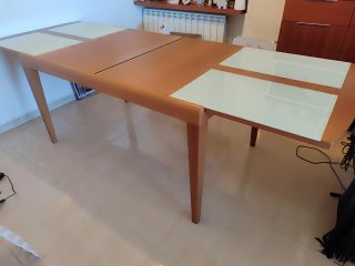 Mesa comedor extensible madera y cristal
