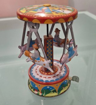 Giocattoli di lamiera vintage