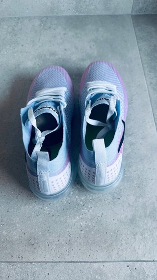 Nike Air VaporMax Flyknit 2 Azul Rosa