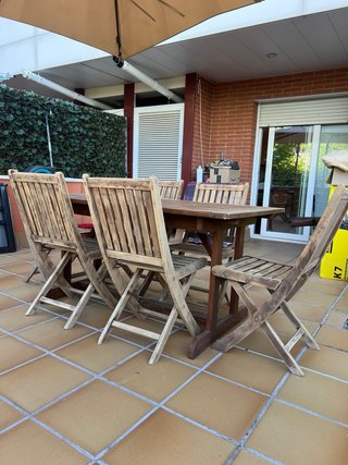 Mesa extensible Teka y 6 sillas madera
