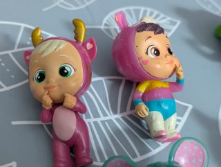 Lote 24 Bebés Llorones