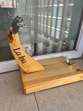 Jamonero de madera