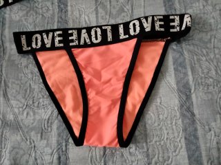 Costume da bagno bikini rosa con scritte