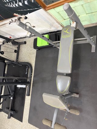 Banco de pesas para gimnasio