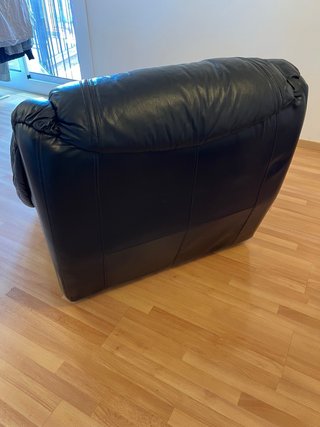 Poltrona singola in pelle nera