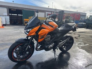 Kawasaki Z800e ABS NAKED año 2014. 64.000 km.