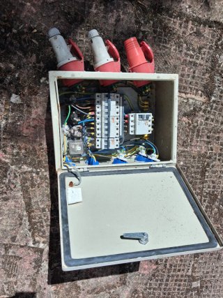 Cuadro Eléctrico Metálico Industrial