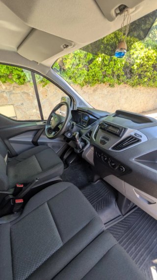 Alquiler Ford Transit Custom Doble Cabina