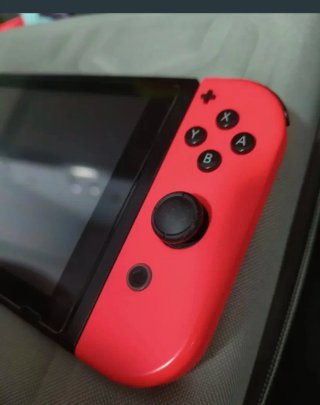 Nintendo Switch Azul y Rojo