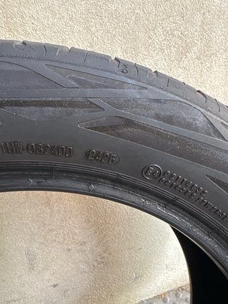 2 Neumáticos Continental 215/55 R17 Ocasión
