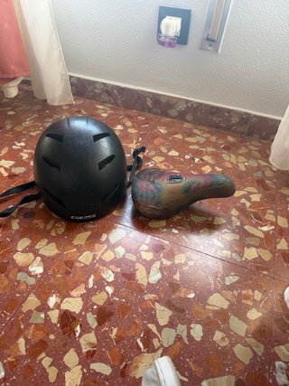 Casco y sillín BMX