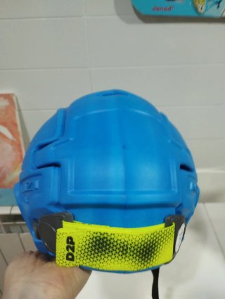 Casco de hockey stika