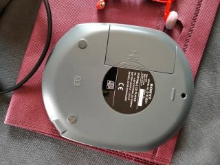 Lettore CD Sony Walkman MP3 G-Protection e cuffie
