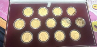 Colección 13 Arras Reales Oro