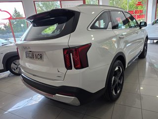 Kia Sorento 1.6 T-GDi HEV Drive 4x2 7pl