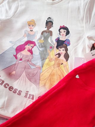 3 AÑOS CONJUNTO PRINCESAS DISNEY C&A CHICCO NUEVO