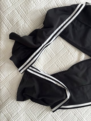 Pantalón deportivo Adidas Negro