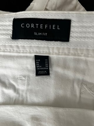 Pantalón vaquero blanco Cortefiel
