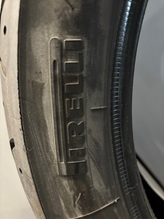 Neumático Pirelli Phantom Triumph Bonneville