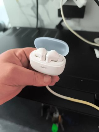 Auriculares inalámbricos nubia
