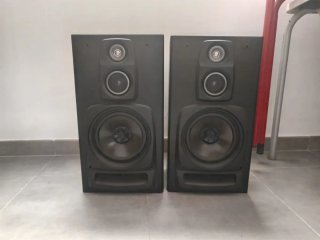 Lote de altavoces y amplificador
