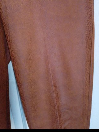 Pantalón efecto ante marrón
