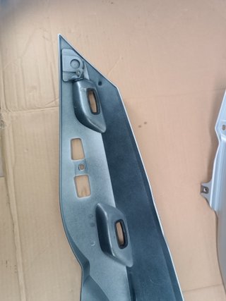 BMW R1200RT Carenado lateral plata trasero cacha