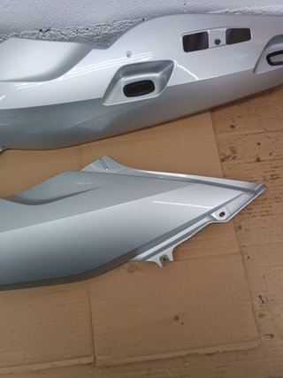 BMW R1200RT Carenado lateral plata trasero cacha