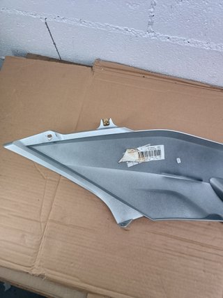BMW R1200RT Carenado lateral plata trasero cacha