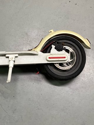 Patinete Xiaomi M365 Blanco (Piezas)