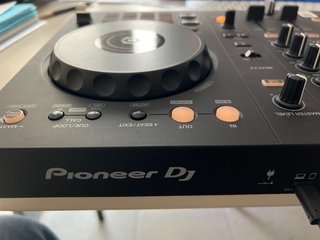 Controladora DJ Pioneer DDJ-FLX4 Negra/Naranja
