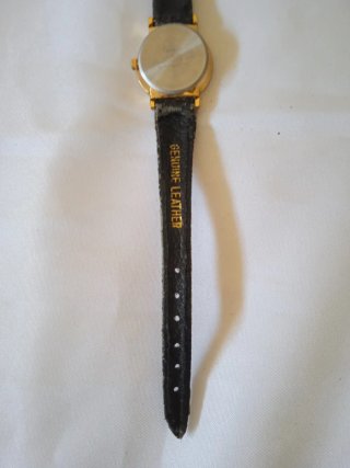Reloj de pulsera Calypso dorado y negro