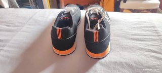 Zapatillas Adidas Negras y Naranja