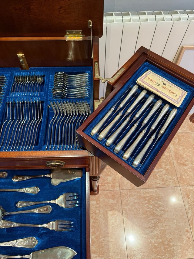 Cubertería Plata de Ley Cruz de Malta Luis XV