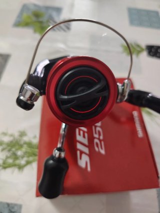 Carrete Shimano Sienna 2500