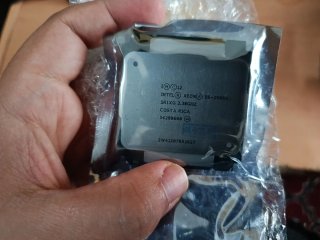 SOYO X99-P4 + Intel Xeon E5-2695 v3
