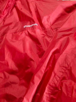 Chubasquero Quechua Hombre Rojo