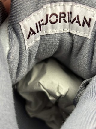 Jordan 5 Retro Burgundy  DZ4131-600