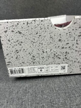 Jordan 5 Retro Burgundy  DZ4131-600