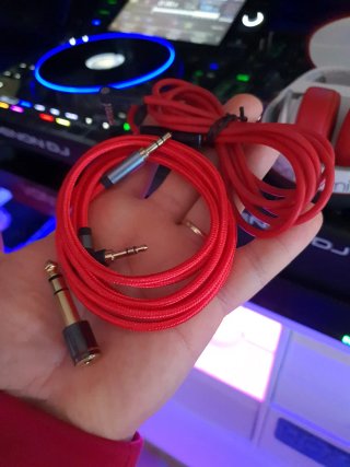 Beats Mixr David Guetta Edición Roja/Blanca