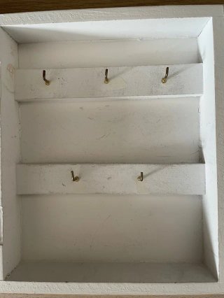 Cassetta portachiavi in legno decorata