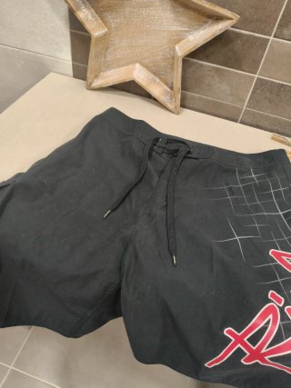 Bañador negro deportivo con dibujo