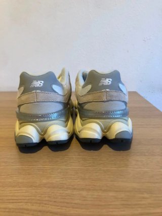 New Balance 9060 Beige/Grigio