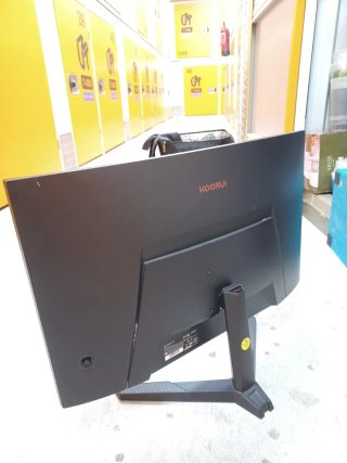 Monitor Curvo KOORUI Negro